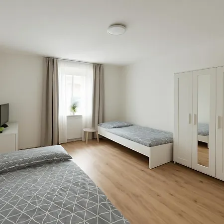 Apartment 6-personen Mit Grossem Parkplatz, Kueche & Wlan Ideal Fuer Monteure Und Familien Gerolzhofen