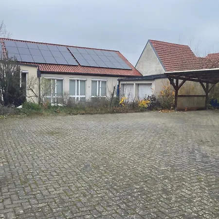 6-personen Mit Grossem Parkplatz, Kueche & Wlan Ideal Fuer Monteure Und Familien *