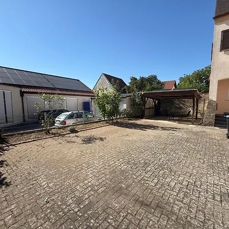 6-personen Mit Grossem Parkplatz, Kueche & Wlan Ideal Fuer Monteure Und Familien * Gerolzhofen